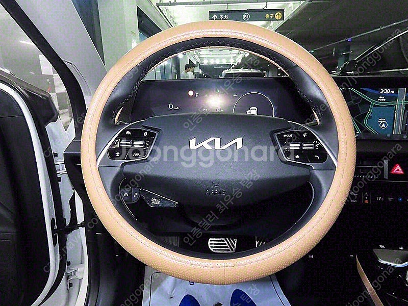 EV6 중고 EV6 중고차 흰색 2022년식 57,749km 롱레인지 AWD 어스 중고차 구입대행--8